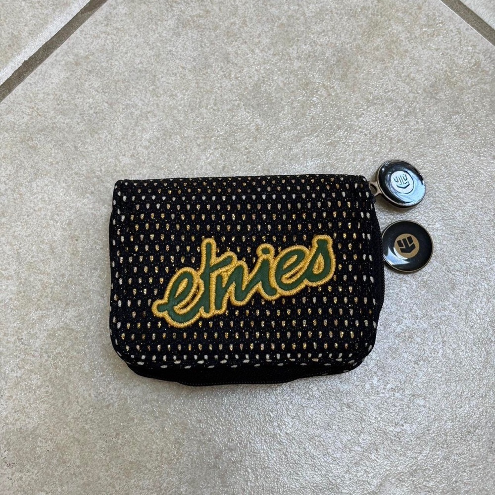 Etnies Y2K wallet
